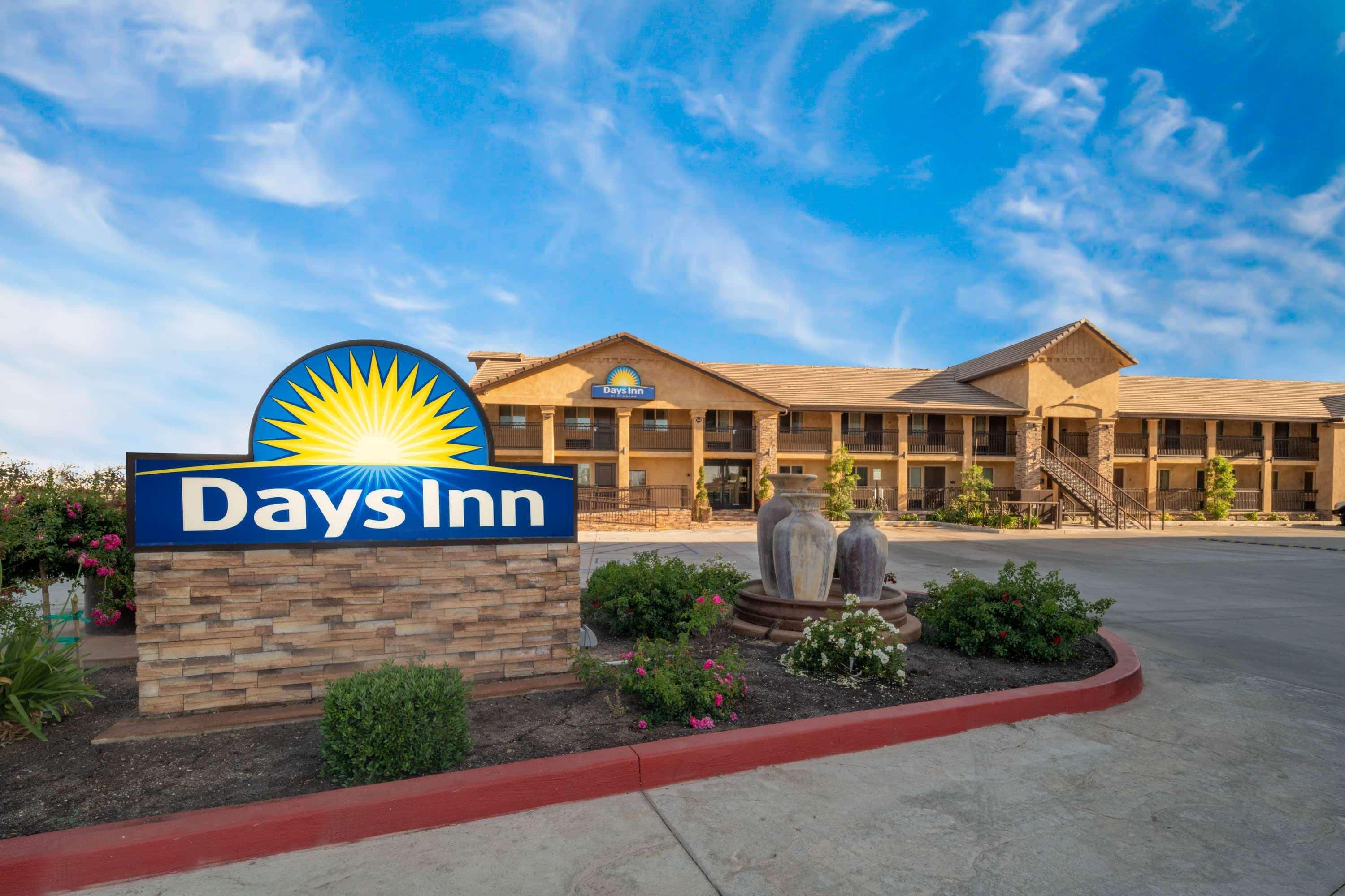Days Inn By Wyndham Galt - Elk Grove South Esterno foto