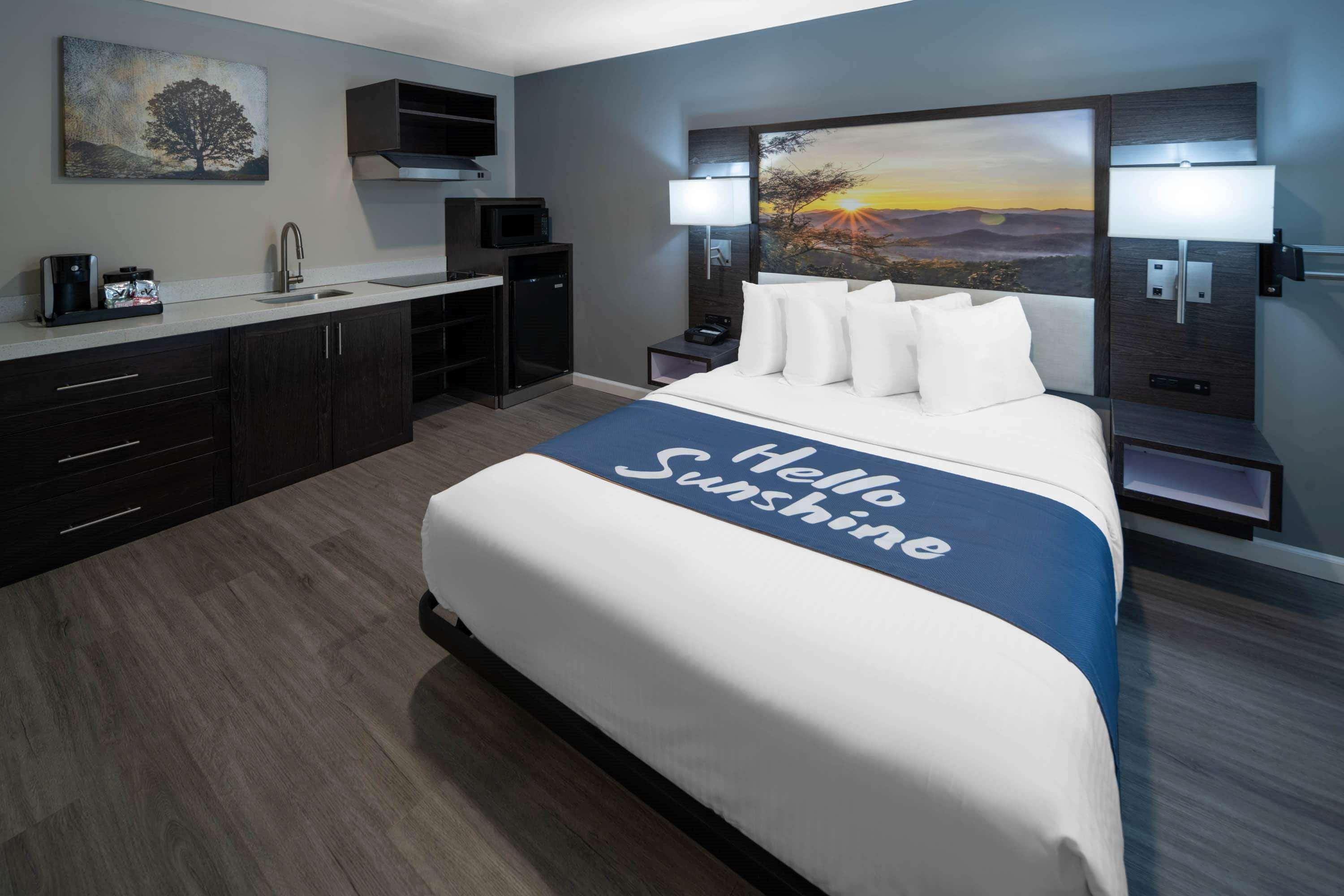 Days Inn By Wyndham Galt - Elk Grove South Esterno foto